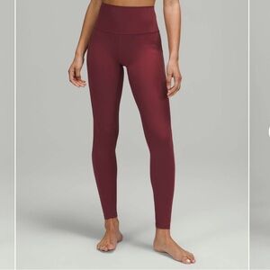 Lululemon HR align with pockets —mulled wine